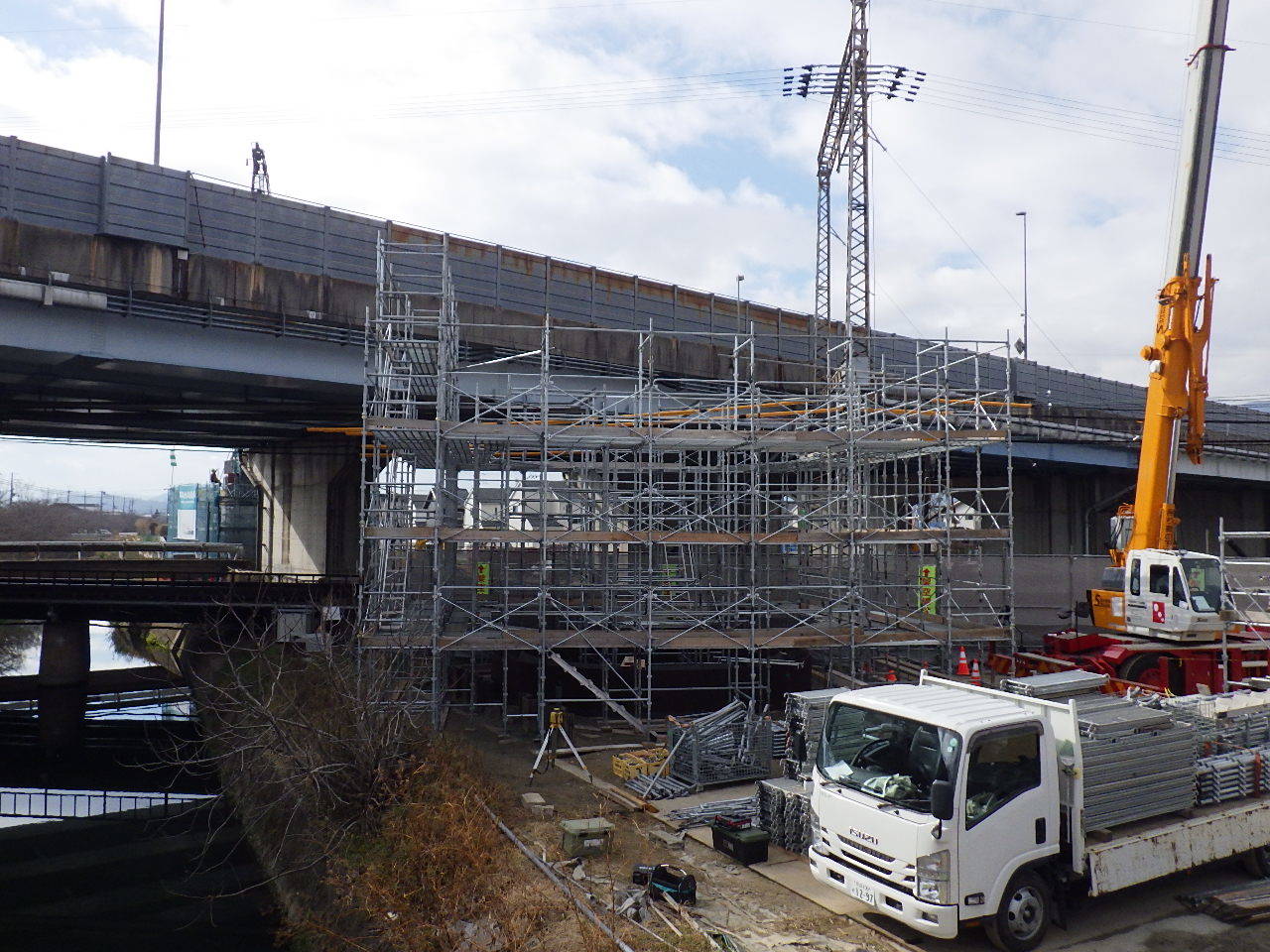 大和御所道路橿原高田ICランプ橋（AP20）下部工事