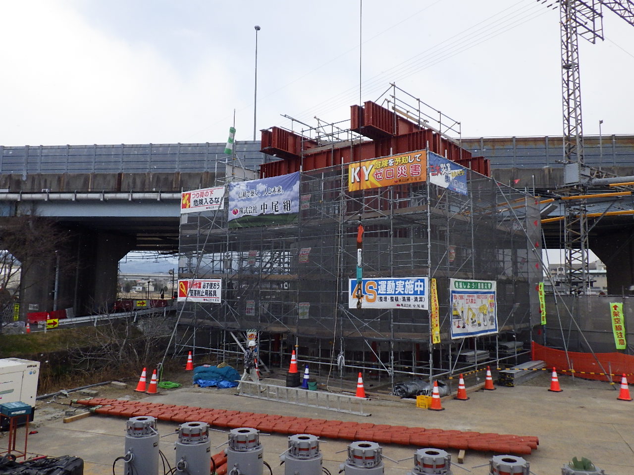 大和御所道路橿原高田ICランプ橋（AP20）下部工事