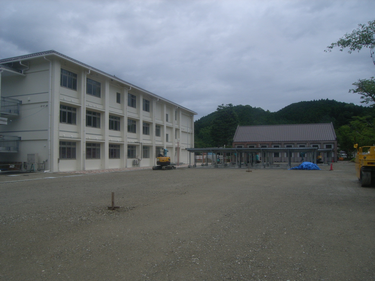 「大宇陀高校管理特別教室棟外4棟改築工事」(建築工事)