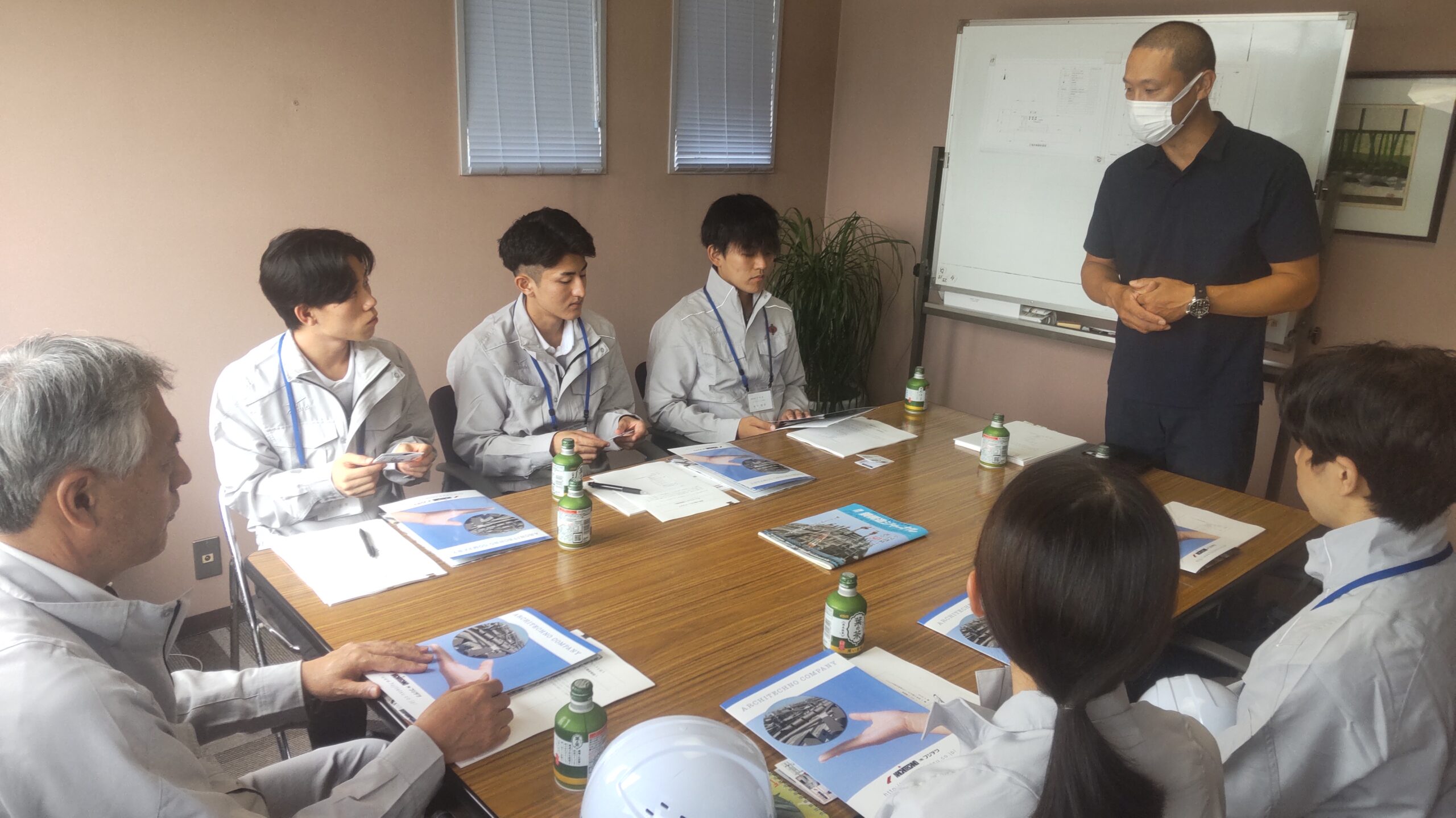 奈良春日野国際ﾌｫｰﾗﾑ特定天井改修工事