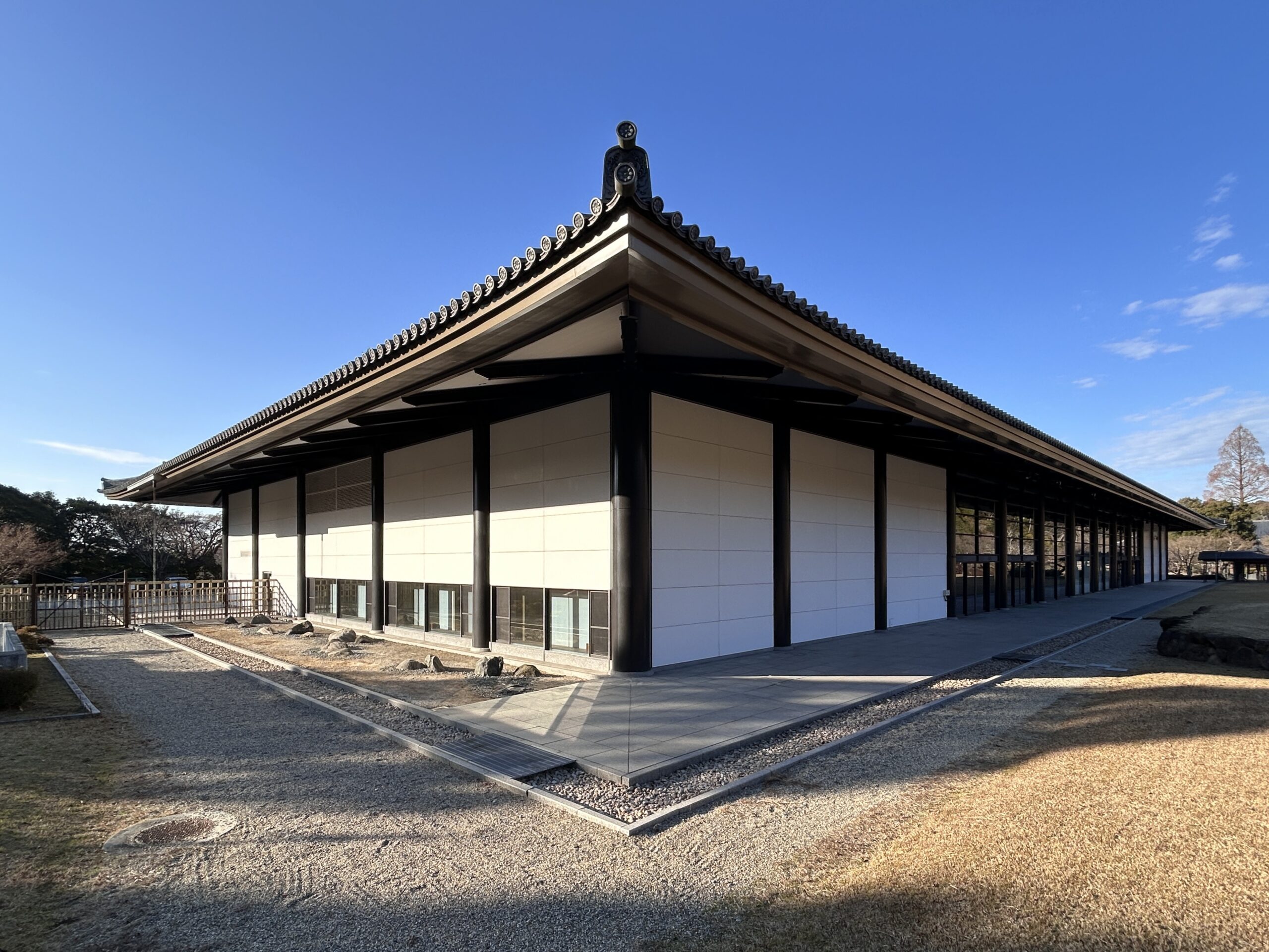 奈良春日野国際ﾌｫｰﾗﾑ本館特定天井改修工事