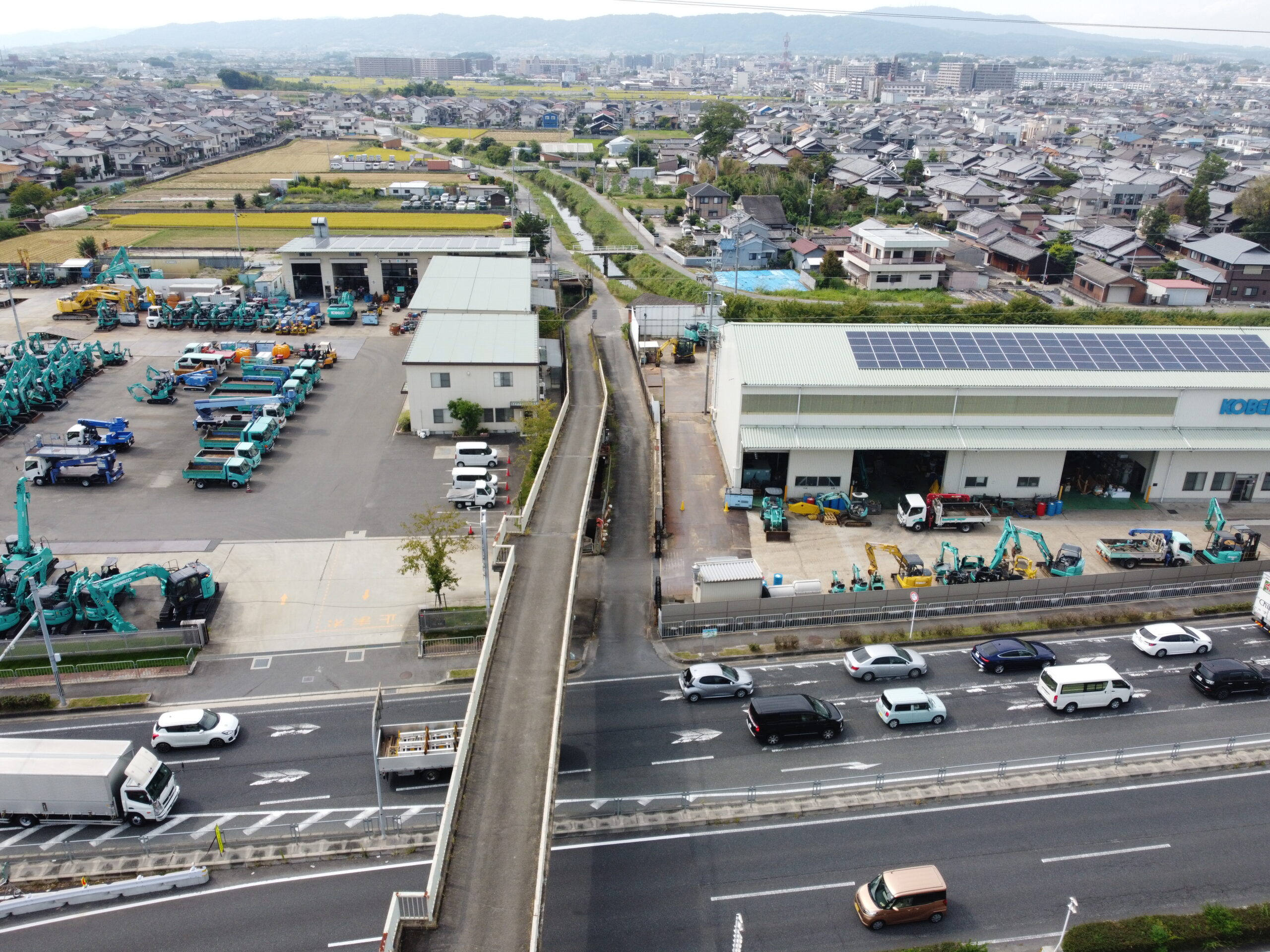 大和北道路下三橋西地区跨道橋下部工事