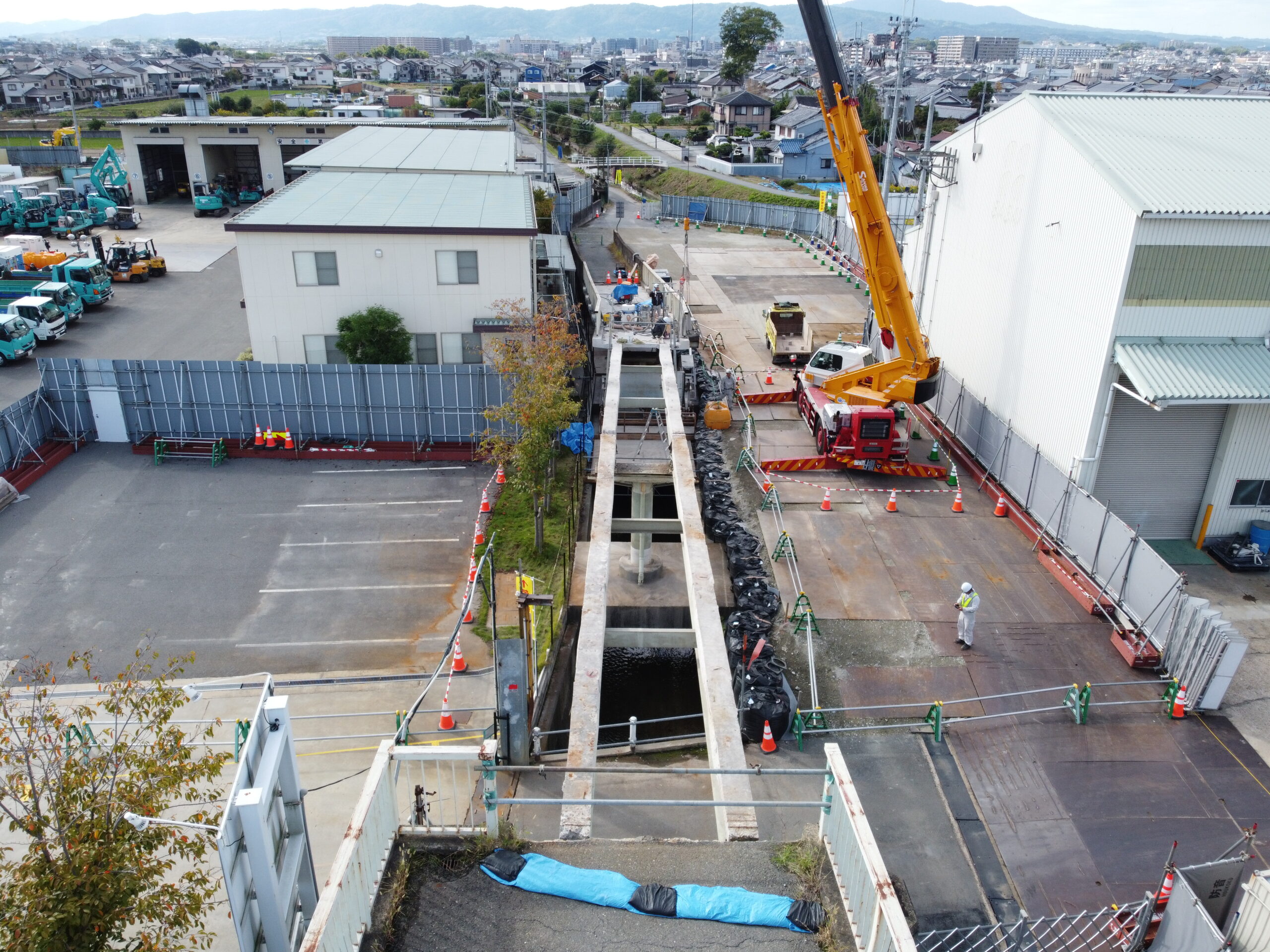 大和北道路下三橋西地区跨道橋下部他工事