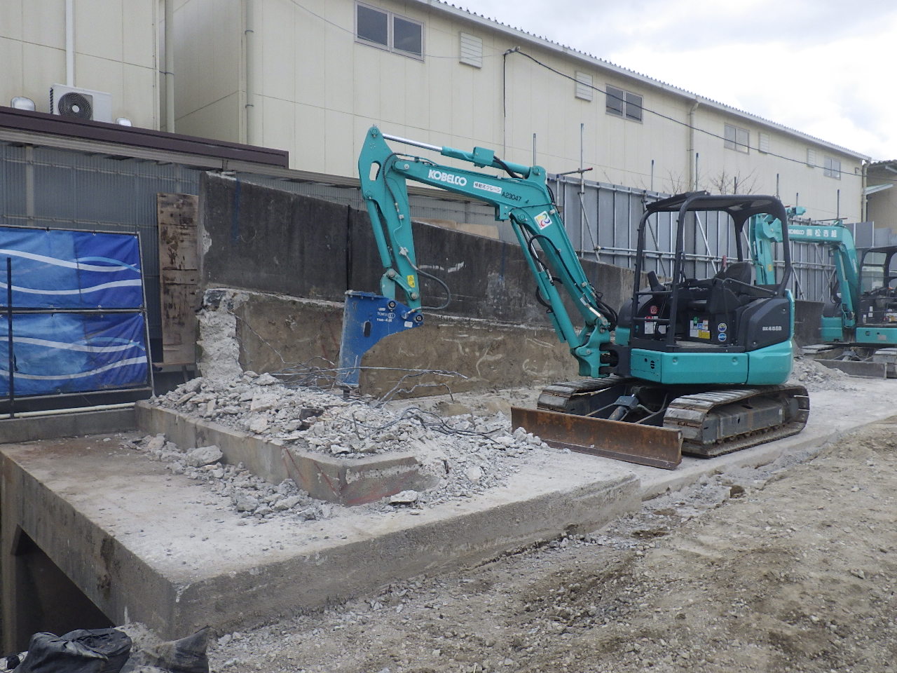 大和北道路下三橋西地区跨道橋下部他工事